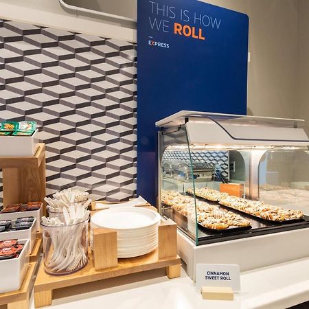 Holiday Inn Express & Suites - Bardstown By Ihg エクステリア 写真