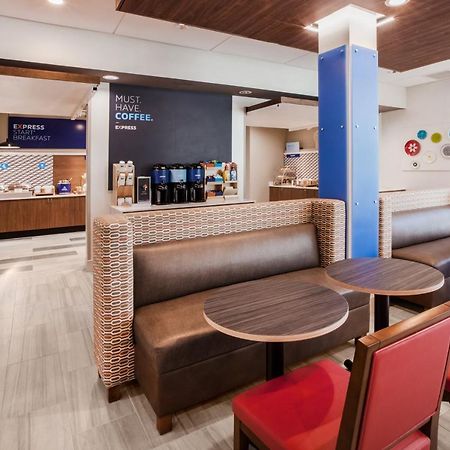 Holiday Inn Express & Suites - Bardstown By Ihg エクステリア 写真