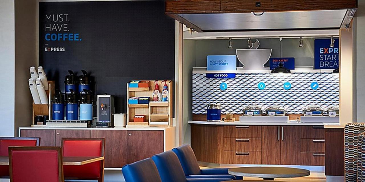 Holiday Inn Express & Suites - Bardstown By Ihg エクステリア 写真